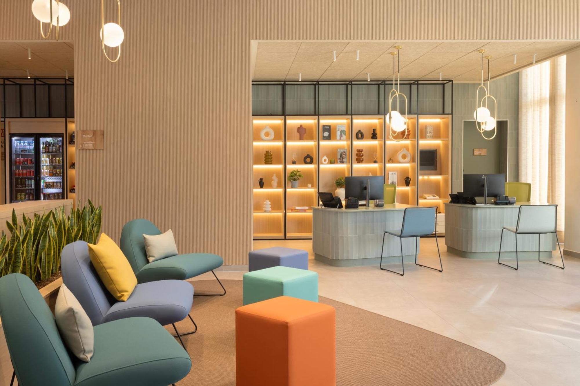 Staybridge Suites & Apartments Malaga By Ihg Exterior photo